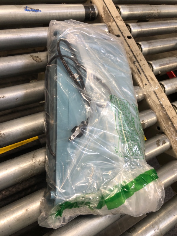 Photo 1 of bella 2 Slice Slim Toaster, 6 Setting Shade Control w Reheat and Cancel Buttons, Removable Crumb Tray, 10” Long Slot, Anti Jam & Auto Shutoff, Auto Centering Guides and Cord Wrap, 900 Watt, Surf