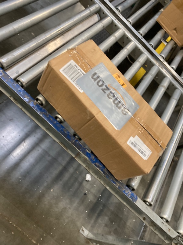 Photo 1 of Lovdeco Carrara 1" X 12" Marble Quarter Round Tile Liner, Edge Trim Molding for Shower and Backsplash, Bullnose Tile Trim Polished, 6 Pcs/Box