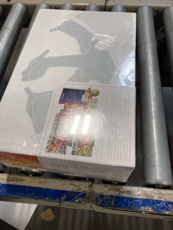 Photo 1 of Pokemon TCG: Sword & Shield Ultra-Premium Collection Charizard