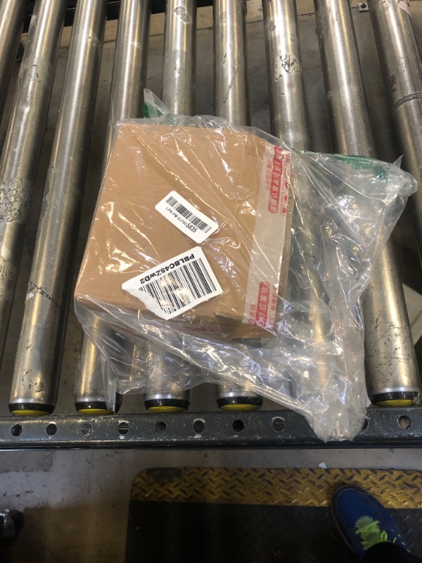 Photo 1 of 2 Pair Luggage Wheels Spare Replacement Part, W046# S Size (Di Long) Plastic It Wheels Fit for Ricardo Carry On Suitcase Trunk Trolley