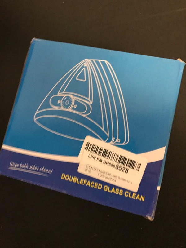 Photo 1 of MLOHASING Green Magnetic Window Cleaner - The Ultimate Window Cleaning Tools