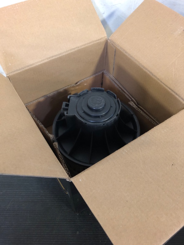 Photo 1 of AC Blower Motor with Fan Fits for 2003 2004 2005 2006 Chevy Silverado 1500 2500 Suburban Avalanche GMC Sierra Yukon Cadillac Escalade HVAC Heater Blower Motor Replaces# 700191