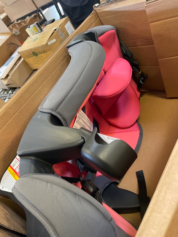 Photo 2 of Safety 1st Grand DLX Booster Car Seat