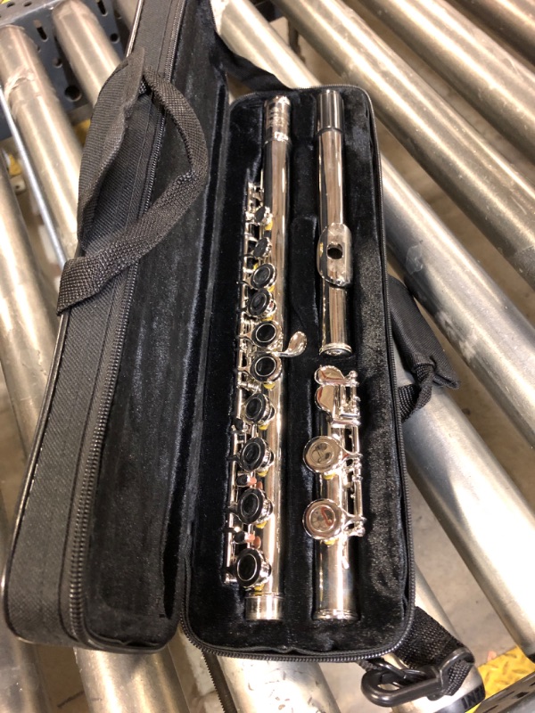 Photo 4 of Glory Closed Hole C Flute With Case, Tuning Rod and Cloth, Gloves, Nickel Siver