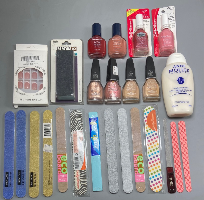 Photo 1 of 25 Miscellaneous Nail Supplies with Random Nail Set New