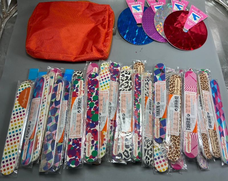 Photo 1 of 75 Nail Files w/ Makeup Bag Included