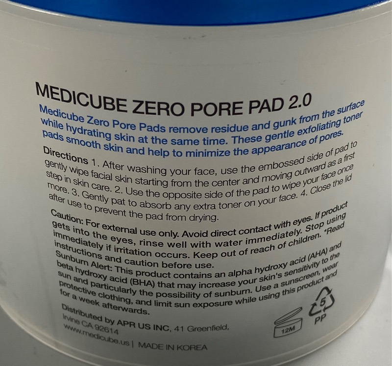 Photo 4 of Medicube Zero Pore Pads 2.0, Dual-Textured Facial Toner Pads for Exfoliation and Pore Care with 4.5% AHA Lactic Acid & 0.45% BHA Salicylic Acid, Ideal for All Skin Types, Korean Skin Care (70 Pads)