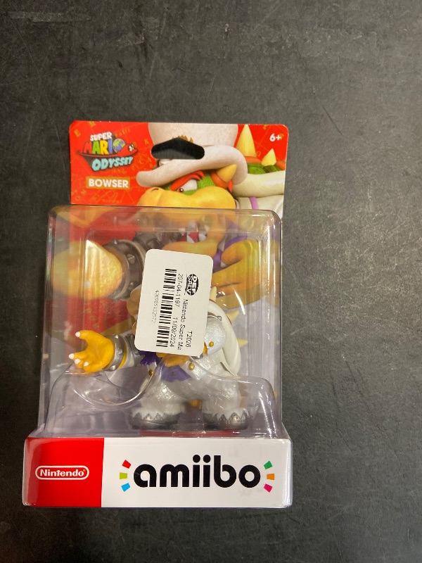 Photo 2 of Nintendo - amiibo - Bowser (Wedding Outfit) - Super Mario Odyssey Series - Multi