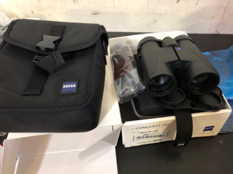 Photo 2 of Zeiss 8x42 Conquest HD Water Proof Roof Prism Binocular with 7.3 Degree Angle of View, Black