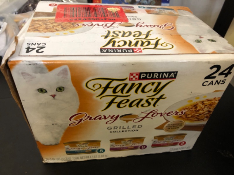 Photo 2 of EXP DATE 07/026---Purina Fancy Feast Gravy Lovers Poultry and Beef Grilled Gourmet Wet Cat Food Variety Pack - 3 Ounce (Pack of 24)