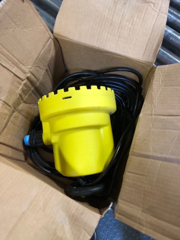 Photo 2 of 3/4 HP Automatic Submersible Water Pump, 3800 GPH Sump Pump for Pool Draining, 120 V Portable Utility Pump with 33' Power Cord, Water Removal Pumps for Swimming Pool, Garden Pond, Basement