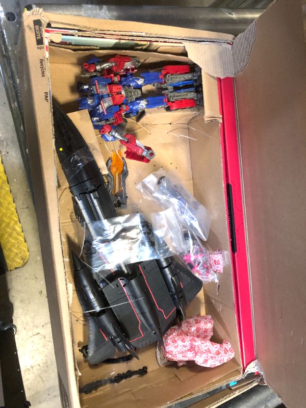 Photo 1 of Transformers Toys Studio Series Revenge of The Fallen 15th Anniversary Autobot Multipack, Optimus Prime, Jetfire, Chromia, Elita-1, Arcee, 5 Action Figures, Ages 8+ (Amazon Exclusive)