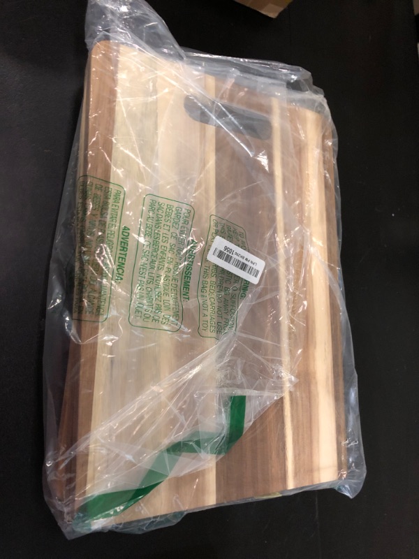 FoldTier Large Acacia Charcuterie Board with Handles, 33 x 12 Inch ...