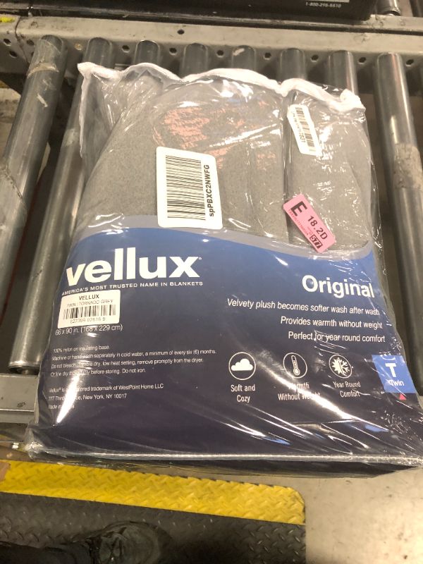 Photo 2 of Vellux Original Blankets