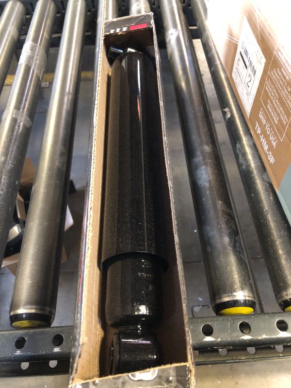 Photo 2 of Gabriel 85067 Rear Fleetline Heavy Duty Shock Absorber-Fits Kenworth C500,T440,T470,T660,T680,T700,T880,W900,W990/Peterbilt 365,367,382,384,386,389,567,579,587 Replaces OE:C71-1002,C71-1016,C71-6000