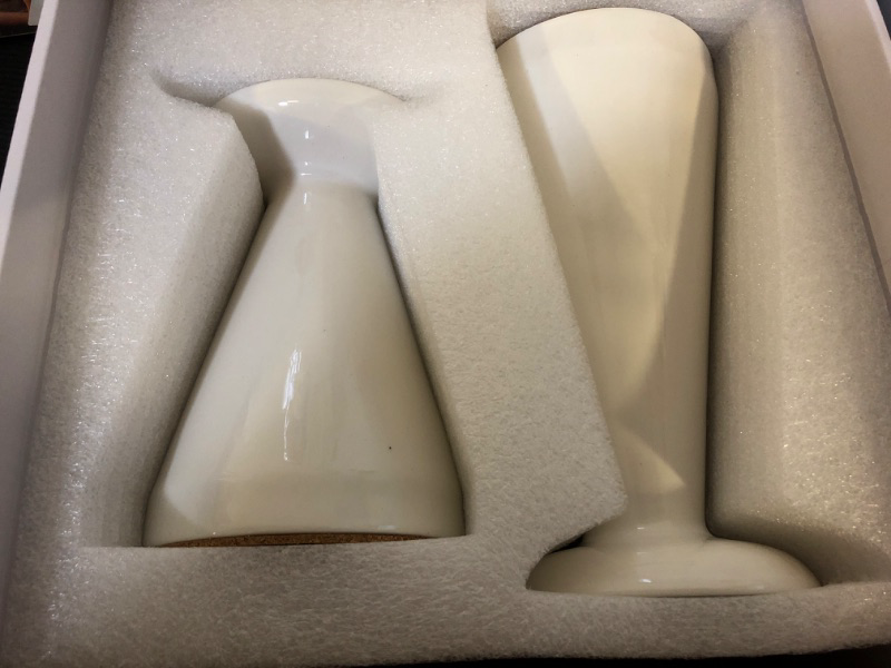 Photo 1 of 2pcs Small Ceramic Vases