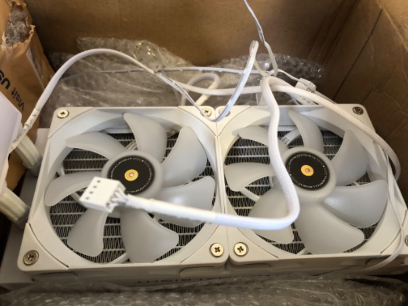 Photo 4 of Thermalright Frozen Notte 240 WHITE ARGB Water Cooling CPU Cooler, 240 White CPU Cooler Specifications, Double PWM Fans, S-FDB V2 Bearings, Suitable for AMD/AM4 AM5, Intel LGA 1700/1150/1151/1200/2011