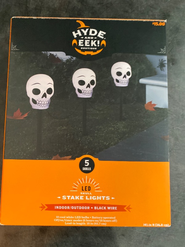 Photo 1 of Halloween Hyde and Eek 5 Skull Pathway Markers Stake Lights