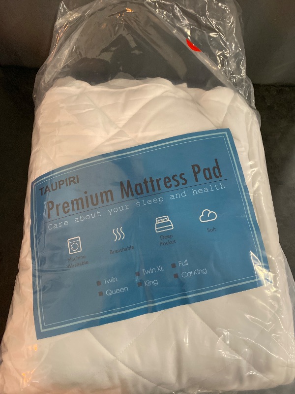 Photo 2 of Taupiri King Quilted Mattress Pad Cover with Deep Pocket (8"-21"), Cooling Soft Pillowtop Mattress Cover, Down Alternative Mattress Protector Topper, White