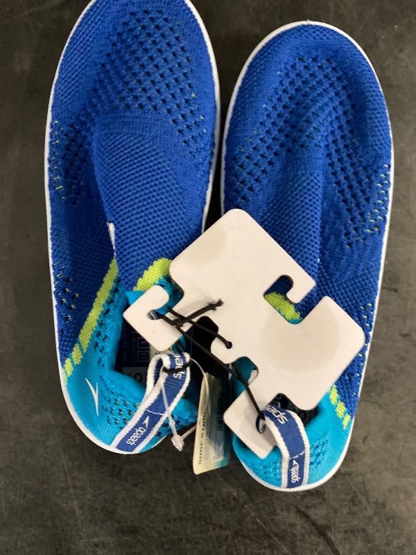Photo 1 of S 13-1 Speedo Junior Surf Strider Water Shoes