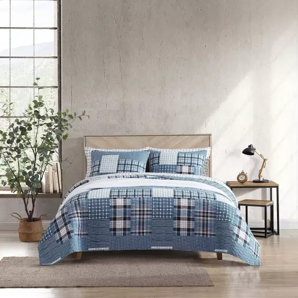 Photo 1 of Eddie Bauer - King Quilt Set, Reversible Cotton Bedding with Matching Shams, Patchwork Plaid Home Decor (Hawthorne Blue, King)