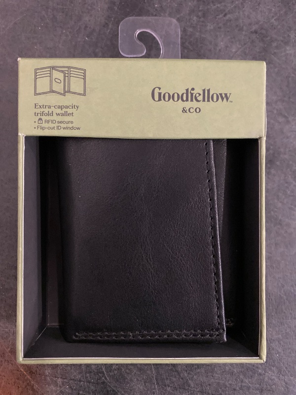 Photo 2 of Men's RFID Trifold Wallet