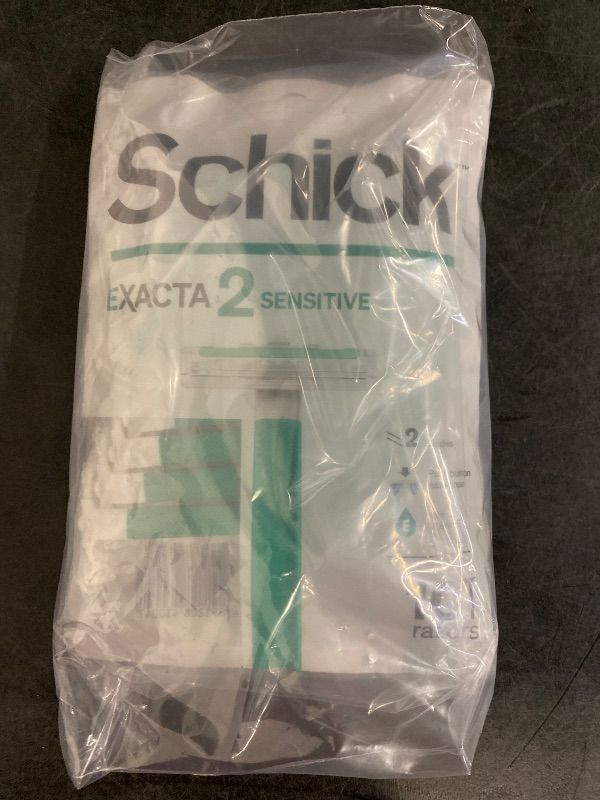 Photo 1 of Schick Exacta2 Sensitive Skin Disposable Mens Shaver 20 Count (10 Count x 2Pack) 2023 New Verson
