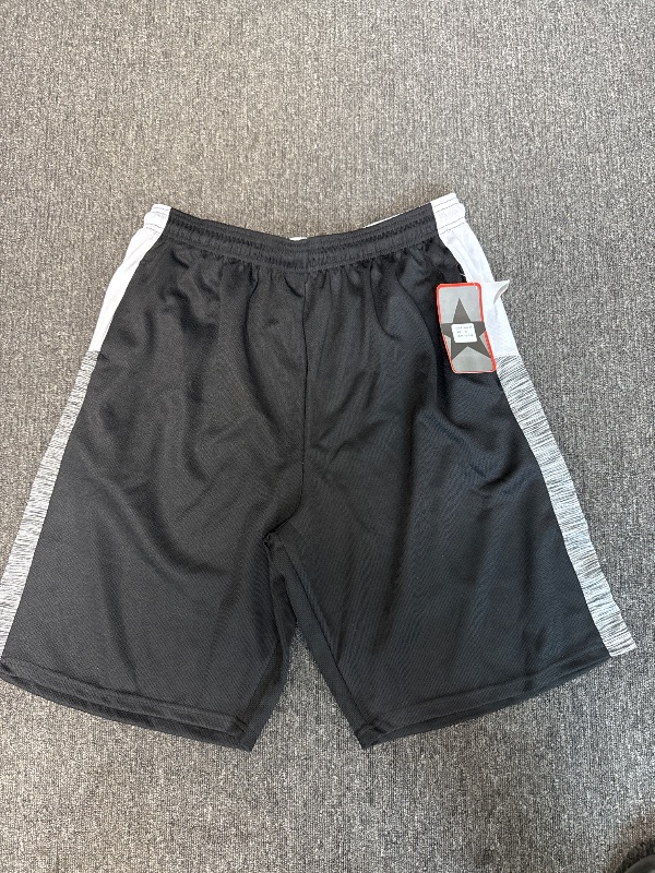 Photo 1 of XL  Ultra Performance Mens Workout Gym Shorts Men Casual Men's Athletic Running Shorts for Men Inseam