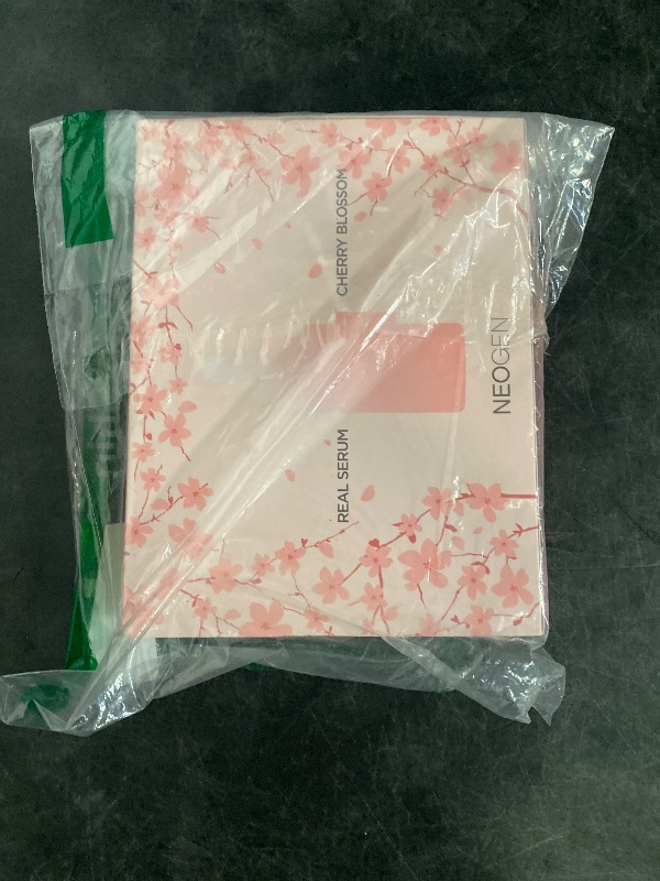 Photo 1 of Neogen Dermalogy Real Serum Collection - Niacinamide, Vitamin C, Retinol, Bakuchiol, Panthenol, Peptide to combat acne, pigmentation, wrinkles, dry skin, dullness - Korean Skin Care