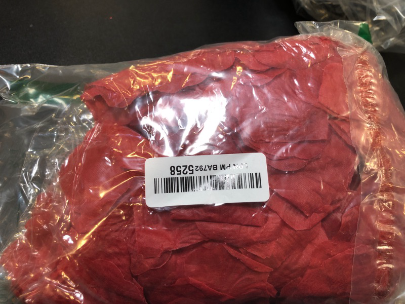 Photo 2 of (Scented, Separated) Silk Rose Petals for Wedding Flower Petals for Romantic Decorations Special Night for Him Set or Her, for Proposal Anniversary Valentine's, Ready to Use (1,000 PCS, Dark Red)