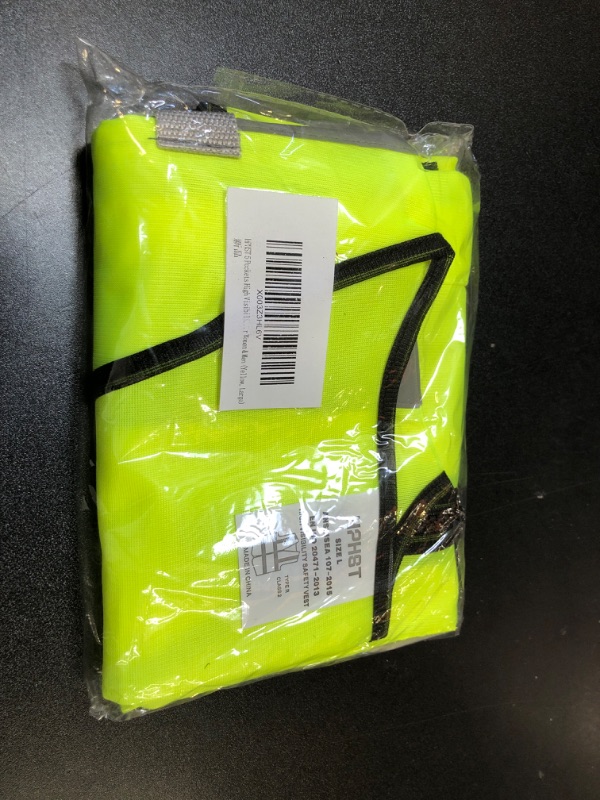 Photo 2 of HPHST 5 Pockets High Visibility Reflective Safety Vest,Zipper Front, Meets ANSI/ISEA Standards for Women & Men (Yellow, Large)