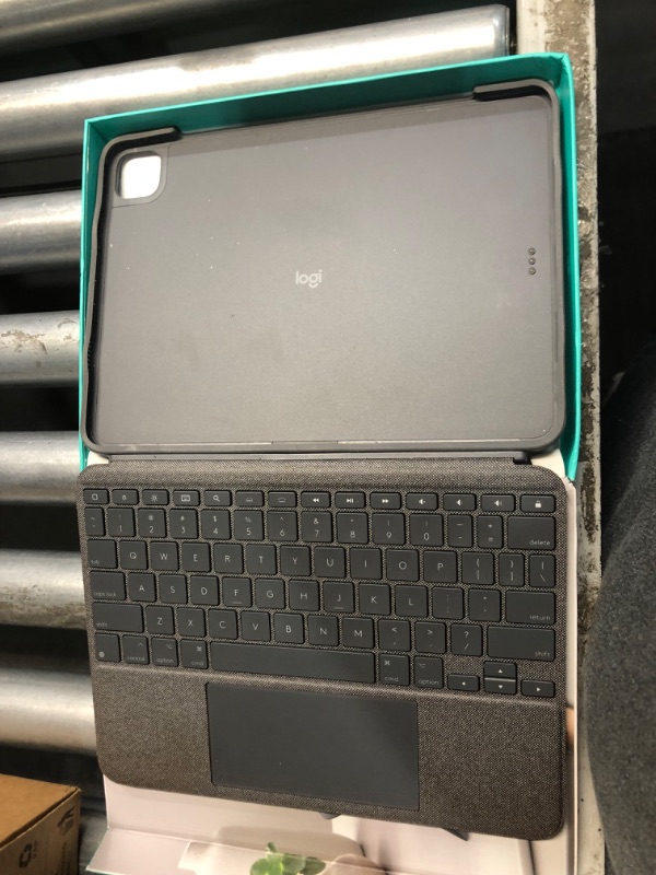 Photo 2 of **MINOR DAMAGE DIRTY**
Combo Touch iPad Pro Keyboard Folio for Apple iPad Pro 11" (1st, 2nd, 3rd & 4th Gen) with Detachable Backlit Keyboard