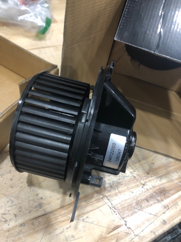 Photo 2 of **UNABLE TO TEST FUNCTIONALITY**
HVAC Heater Blower Motor with Fan Fits for 2005 2006 2007 2008 2009 2010 2011 2012 2013 2014 Volkswagen VW Jetta Tiguan Passat Rabbit CC Eos GTI Golf AC Blower Motor Fan Replaces# 700182