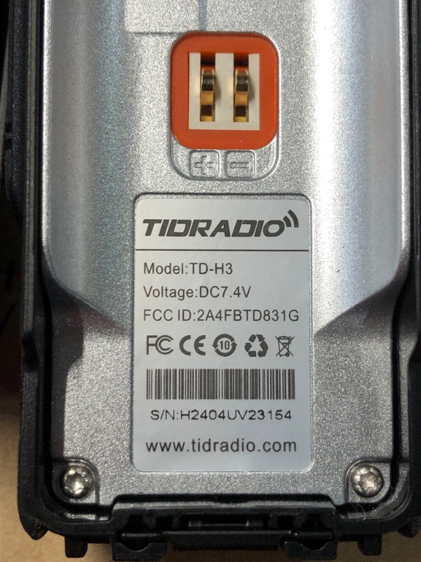Photo 1 of ***USED - LIKELY MISSING PARTS - UNABLE TO VERIFY FUNCTIONALITY***
TIDRADIO TD-H3 GMRS Radio?Air Band and NOAA Weather Receiver & Scan Radio Rechargeable Long Range Handheld Radio 1 Pack-Black