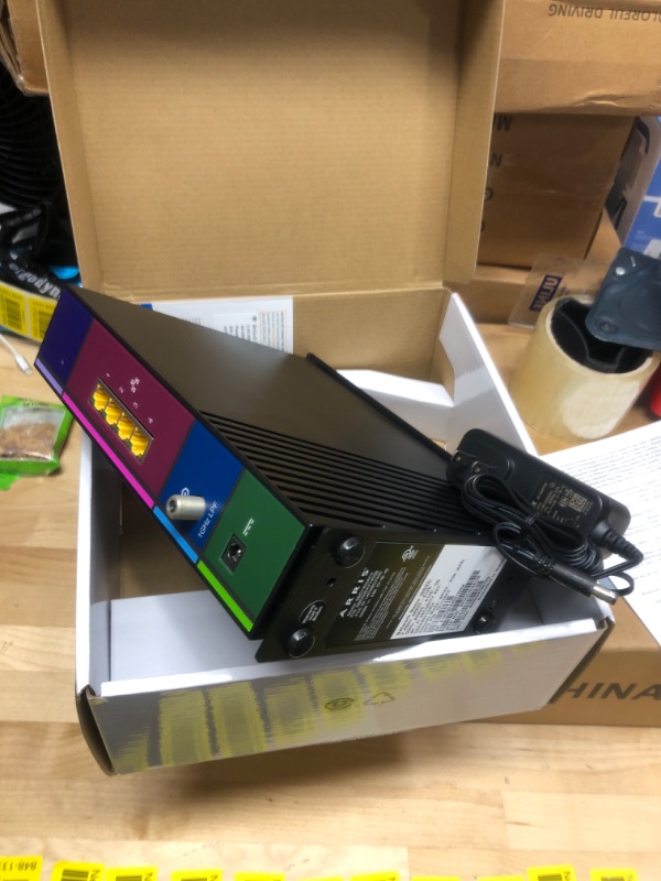 Photo 1 of ARRIS SURFboard SBG7400AC2 DOCSIS 3.0 Cable Modem and AC2350 Wi-Fi Router