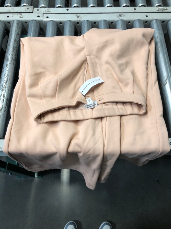 Photo 2 of (READ FULL POST) The Drop HFR x Women's Cameo Rose Wide Leg Fleece Pant by @nicholelynel, M