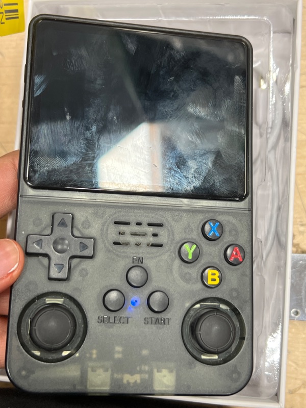 Photo 2 of 30000 Games in 1Handheld Game Console,3.5-Inch IPS Screen Retro Gaming Console,30000 Classic Games, 3800mAh,20?Mainstream Emulator,Built-in 256G TF Card, Support HDMI and TV Output