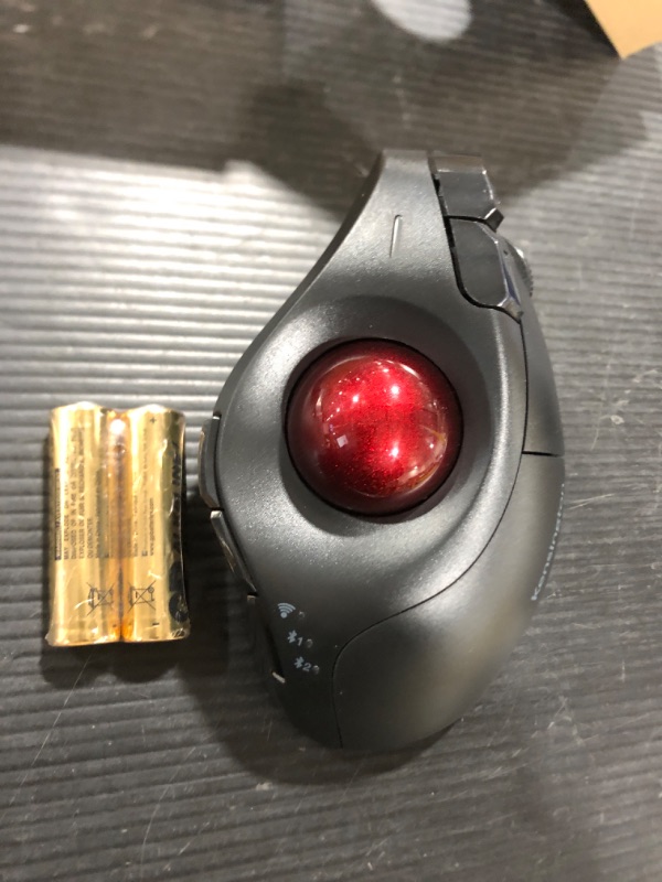 Photo 2 of Kensington Pro Fit Ergo Vertical Wireless Trackball (K75326Ww)