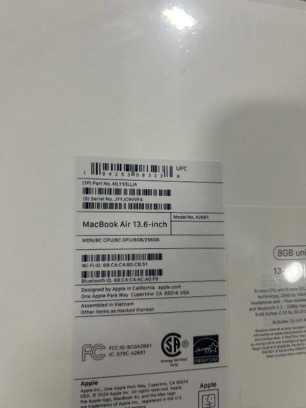 Photo 1 of Apple 2022 MacBook Air Laptop with M2 chip: Built for Apple Intelligence