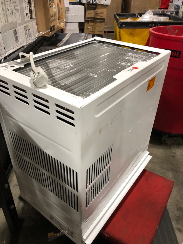 Photo 1 of 18,000 BTU 230/208V Window Air Conditioner Cools 1000 Sq. Ft. with Heater and Wi-Fi Enabled in White



