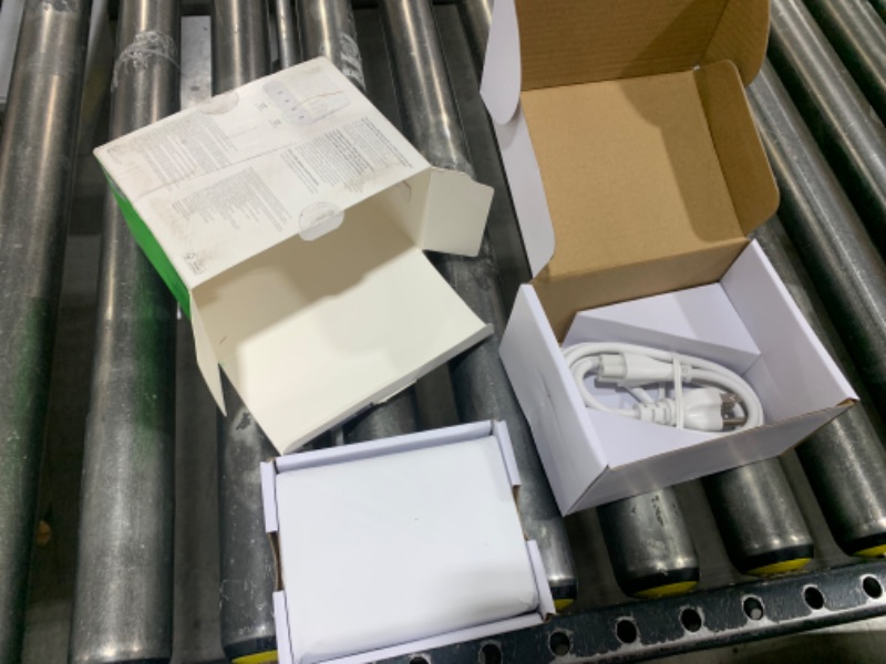 Photo 1 of Belkin BoostCharge Pro 200W 4-Port USB-C GaN Charger