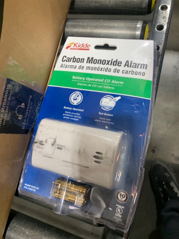 Photo 2 of Kidde Carbon Monoxide Detector, Battery Powered CO Alarm with LEDs, Test-Reset Button, Low Battery Indicator, Portable 1 Pack Detector Alarm