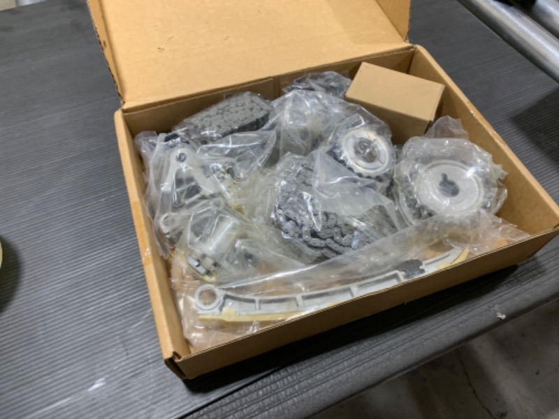 Photo 1 of Timing Chain Kit For 2001 2002 2003 2004 For Chevrolet Tracker,1999 2000 2001 2002 2003 2004 2005 2006 For Suzuki Grand Vitara,2004 For Suzuki Vitara,2002-2006 For Suzuki XL-7 V6 2.5L 2.7L H25A H27A