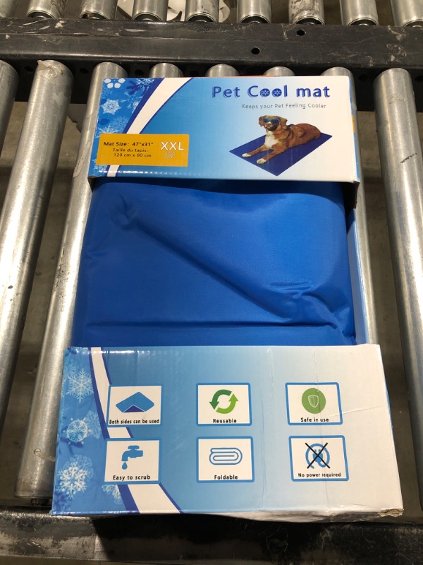 Photo 2 of TEABAN Dog Cooling Mat Gel: Large Cooling Pad for Dog (31.4" x 47.2", Blue)