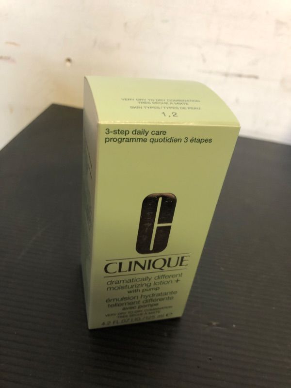 Photo 2 of Clinique 3-Step Dramatically Different Daily Moisturizing Lotion+ For Dry to Dry Combination Skin Types 4.2 Fl Oz (Pack of 1)