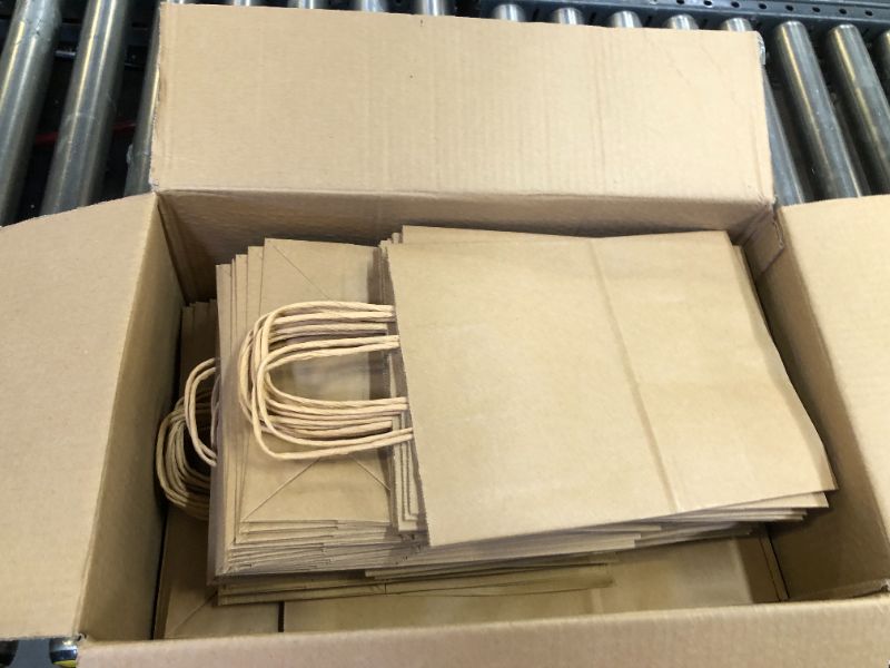 Photo 1 of 100pcs kraft paper bags with handles 