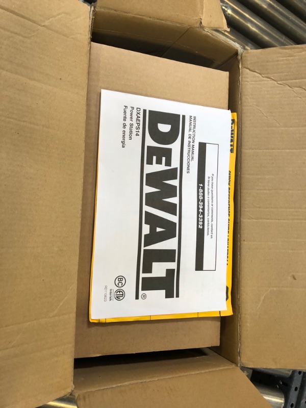 Photo 2 of 
DEWALT
Portable Power 2000 Peak Amp Jump Starter w/Digital Compressor