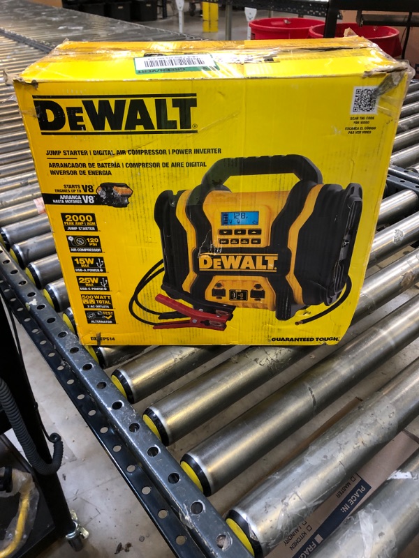 Photo 4 of 
DEWALT
Portable Power 2000 Peak Amp Jump Starter w/Digital Compressor