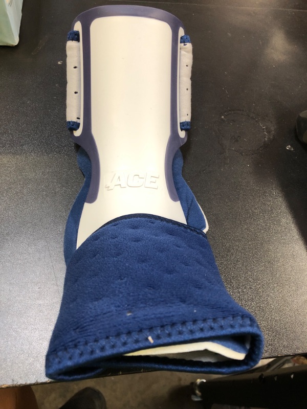 Photo 2 of ACE Brand Plantar Fasciitis Sleep Support, Foot Brace Stays in Place All Night, Plantar Fasciitis Brace With Secure Fit and Long-Lasting Comfort, Sleep Support for Left and Right Foot, 8” to 15”