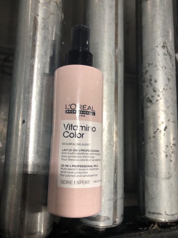 Photo 2 of L'Oreal Professionnel Vitamino Color 10-in-1 Spray| For Color Treated Hair | Multi Benefit Heat Protectant | Detangles Hair and Prevents Frizz